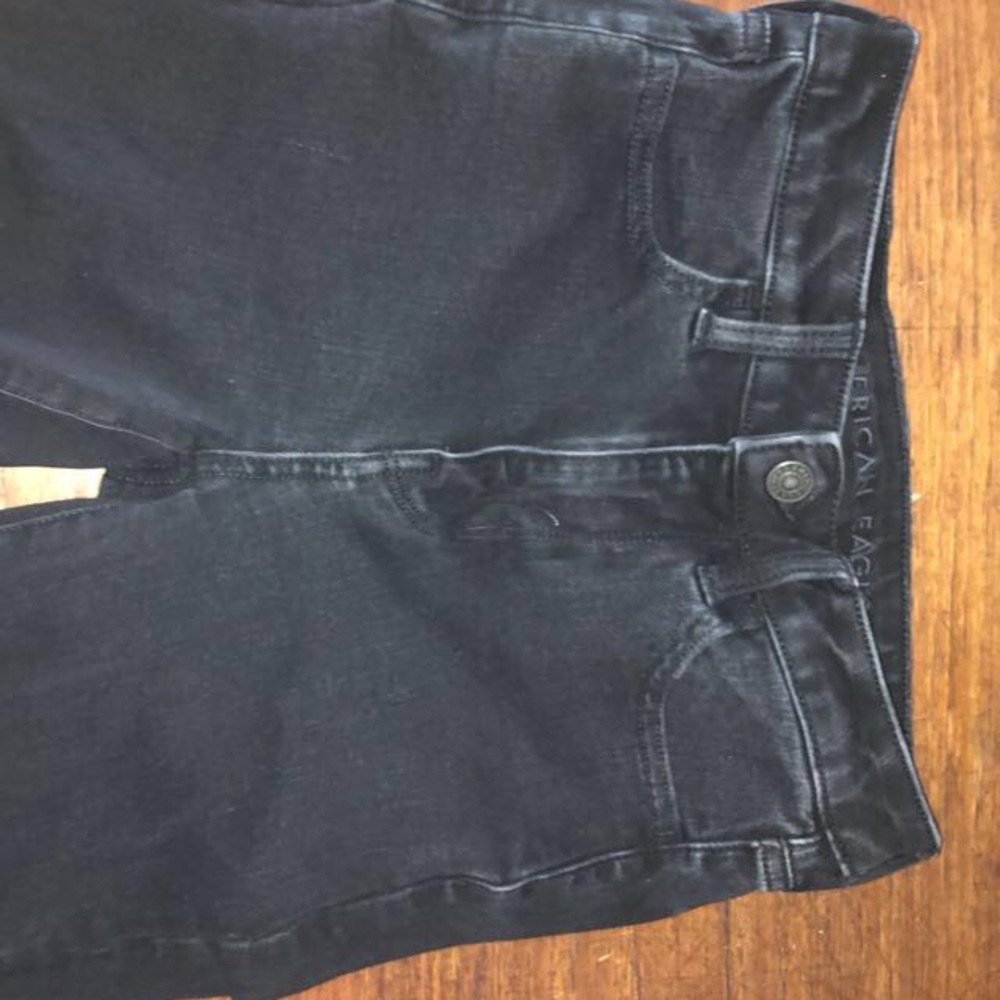 black high waisted American Eagle jeans